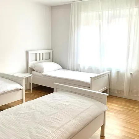La Casa - Comfortable - By Pa Apartment
